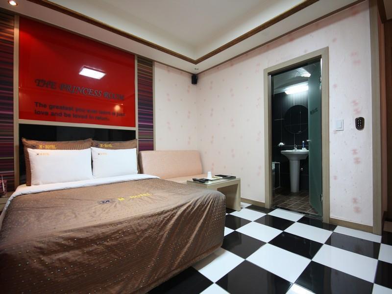 M Motel Pyeongtaek Dış mekan fotoğraf